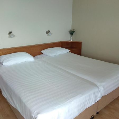 Park Hotel Нетания Экстерьер фото