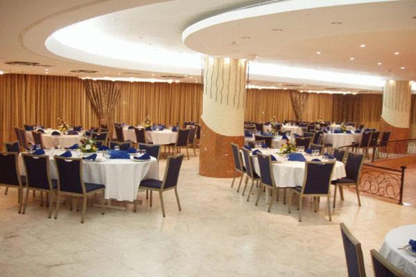 Park Hotel Нетания Экстерьер фото